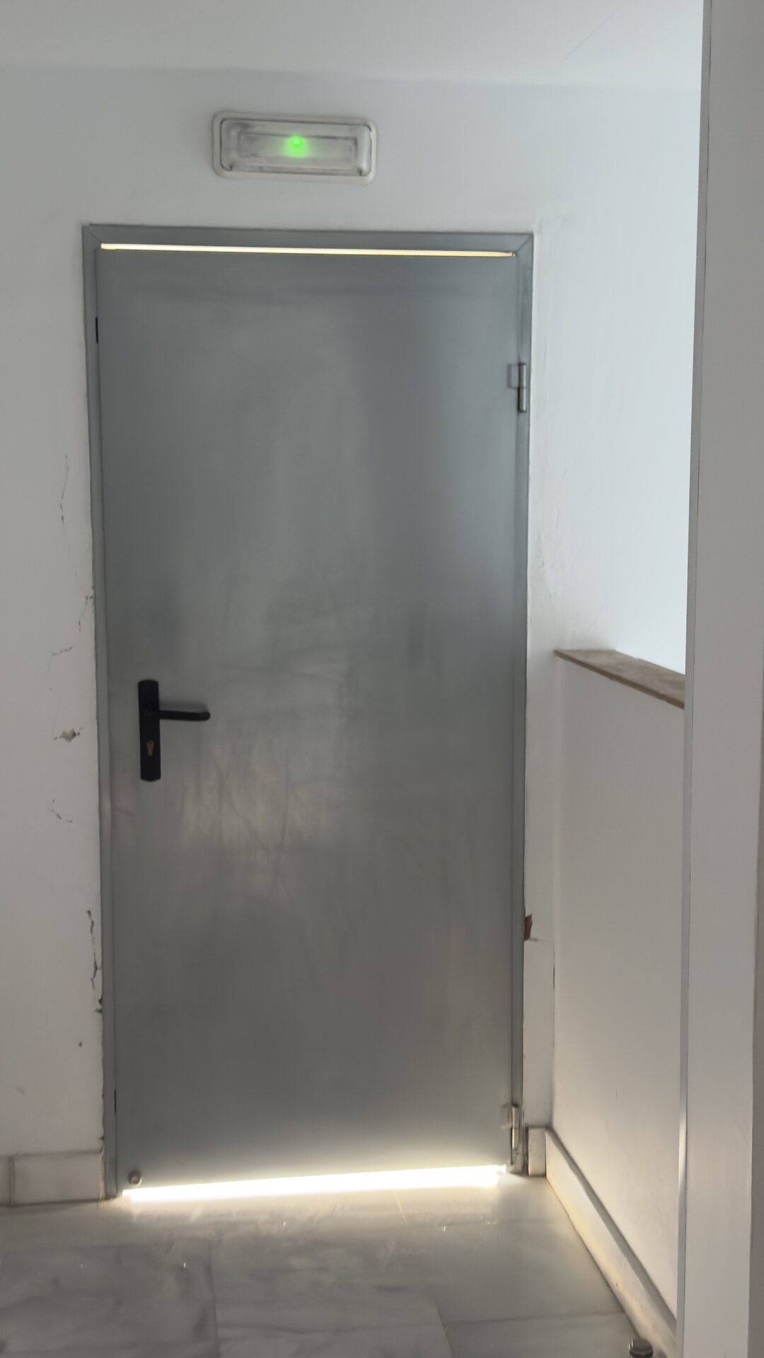 Entrada a la azotea — piso en Los Bermejales, Sevilla